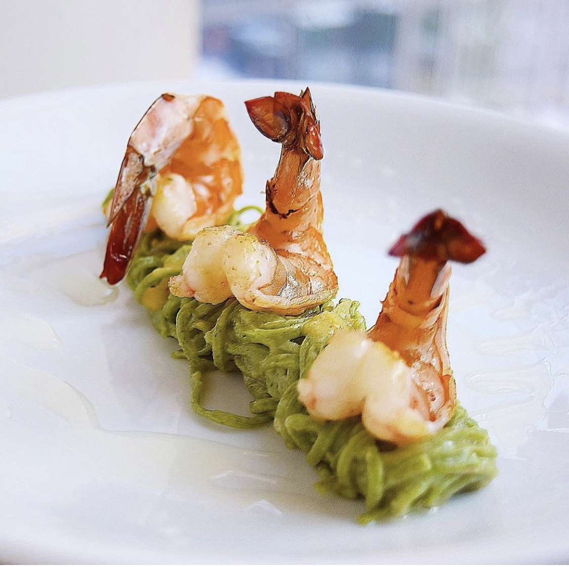 Prawns on pesto pasta — VIP jet catering Spain